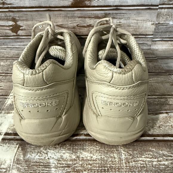 Brooks Addiction Walker Shoes Size 8.5 8-1/2 tan - Picture 4 of 6